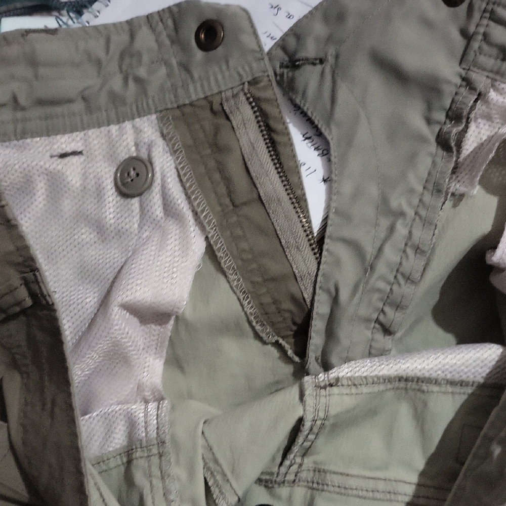 Kuhl Men's Olive Cargo Shorts - Picture 5 of 6